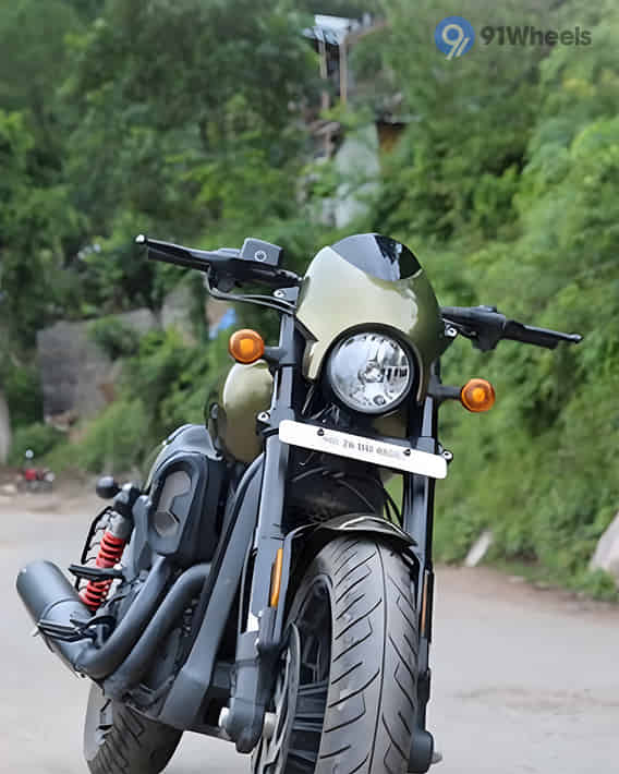 Street 750 2014-20 Front View
