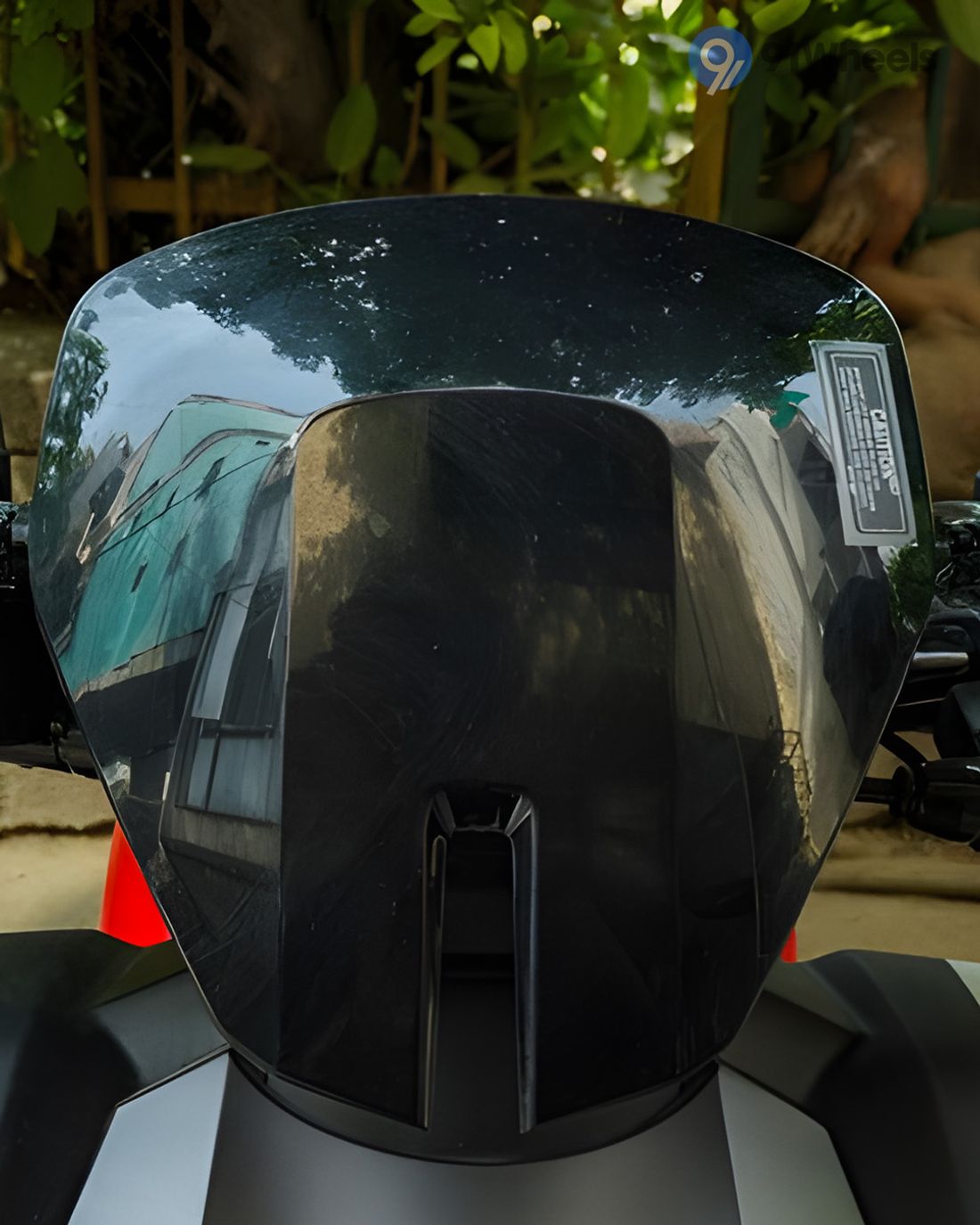 V1 2022-2024 Visor