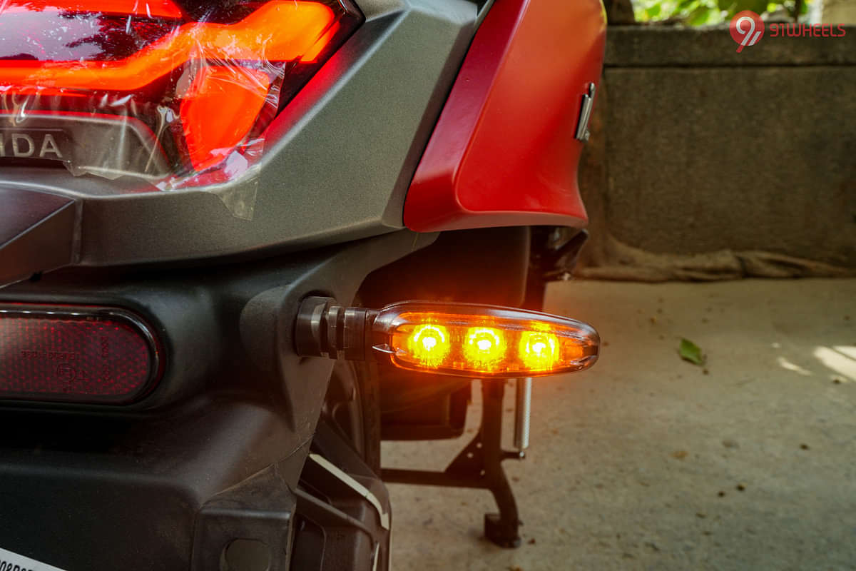 Vida V1 Rear Turn Indicators