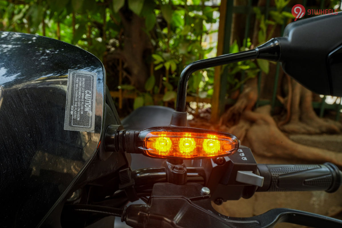 Vida V1 2022-2024 Front Turn Indicators