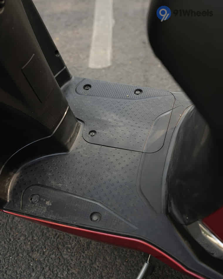 Stands & Utility - 1