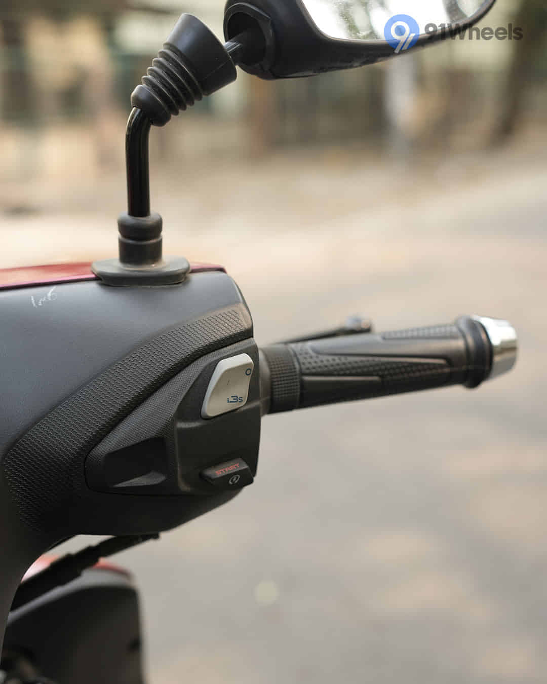 Right Side Throttle Grip