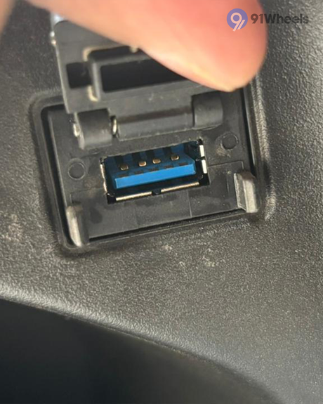 Destini 110 USB Charging Port
