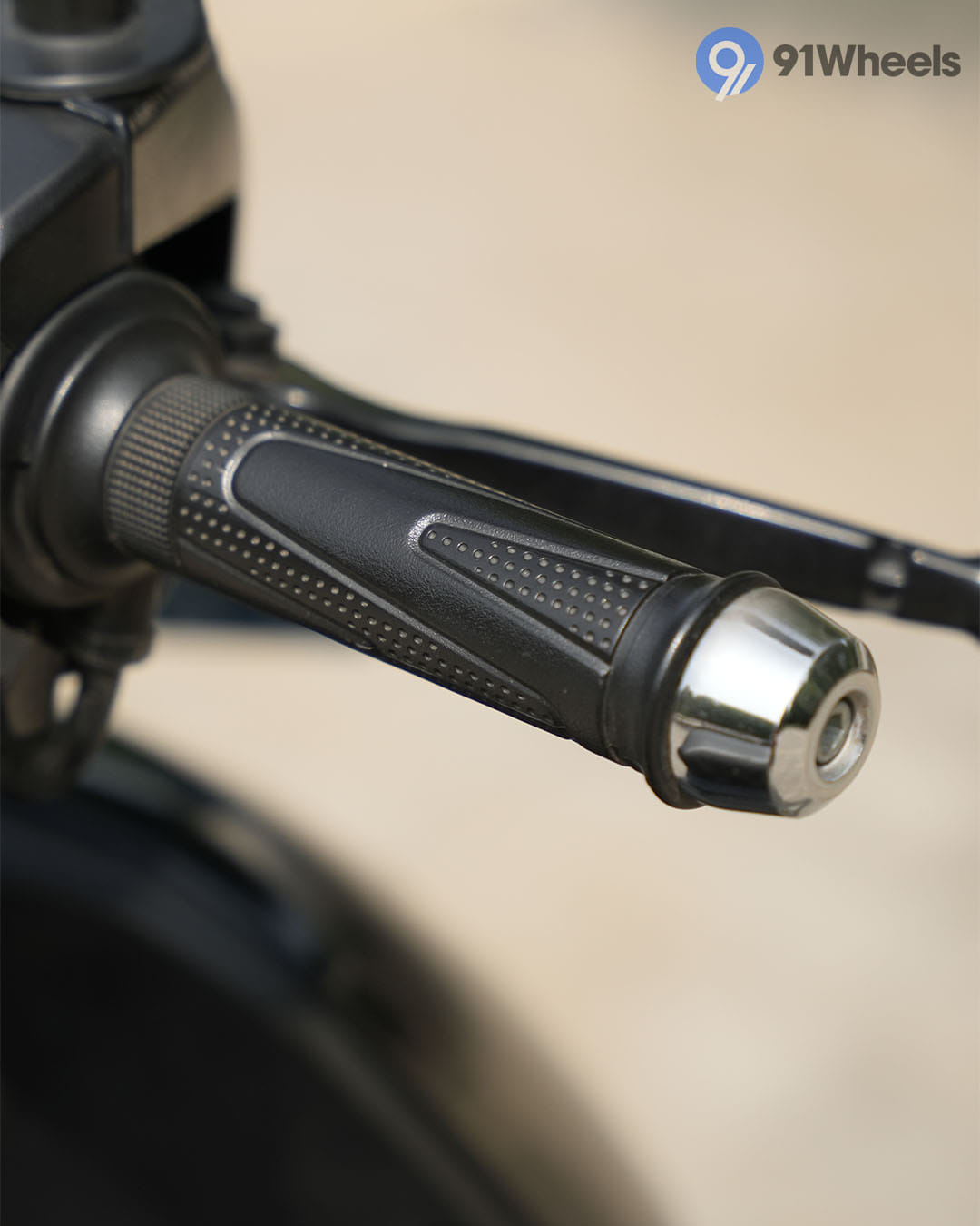 Handlebar & Console Area - 8