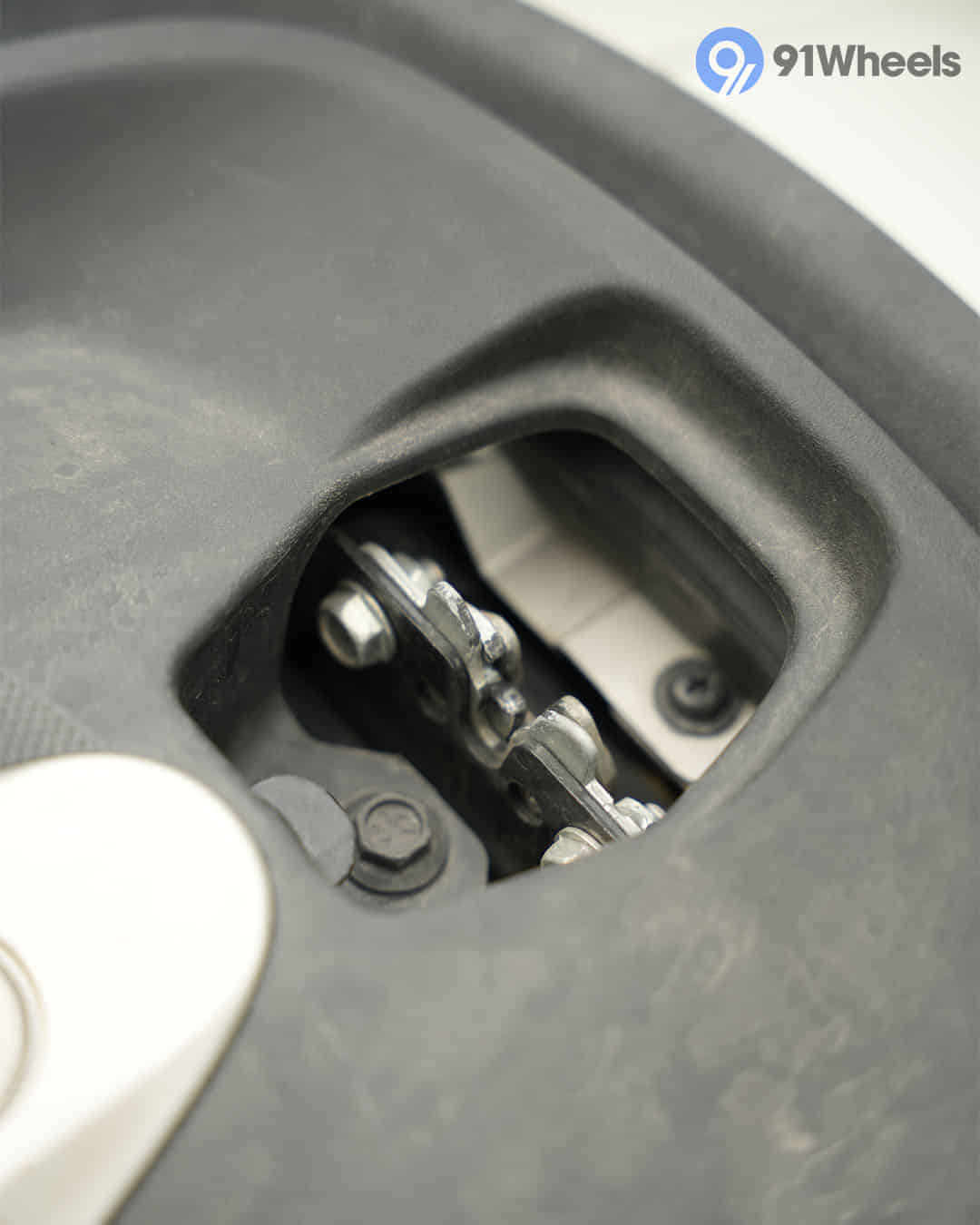 Seat Remove/Fix Lock Seat Remove/Fix Lock