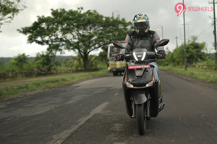 Hero Destini 125 Riding Shot
