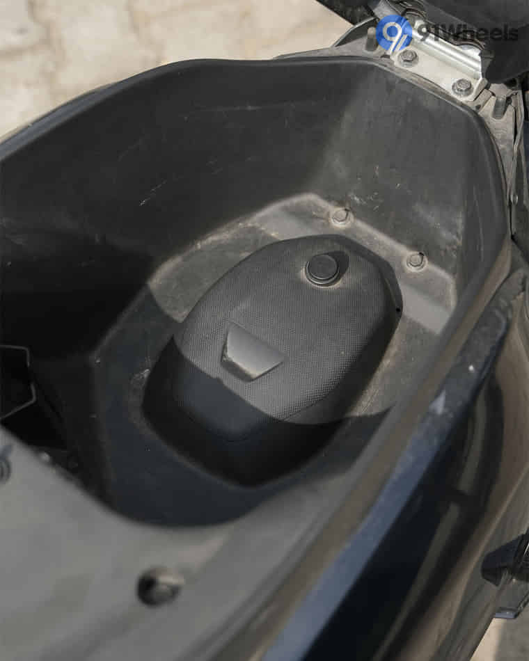 Seat & Storage - 3 Seat & Storage - 3