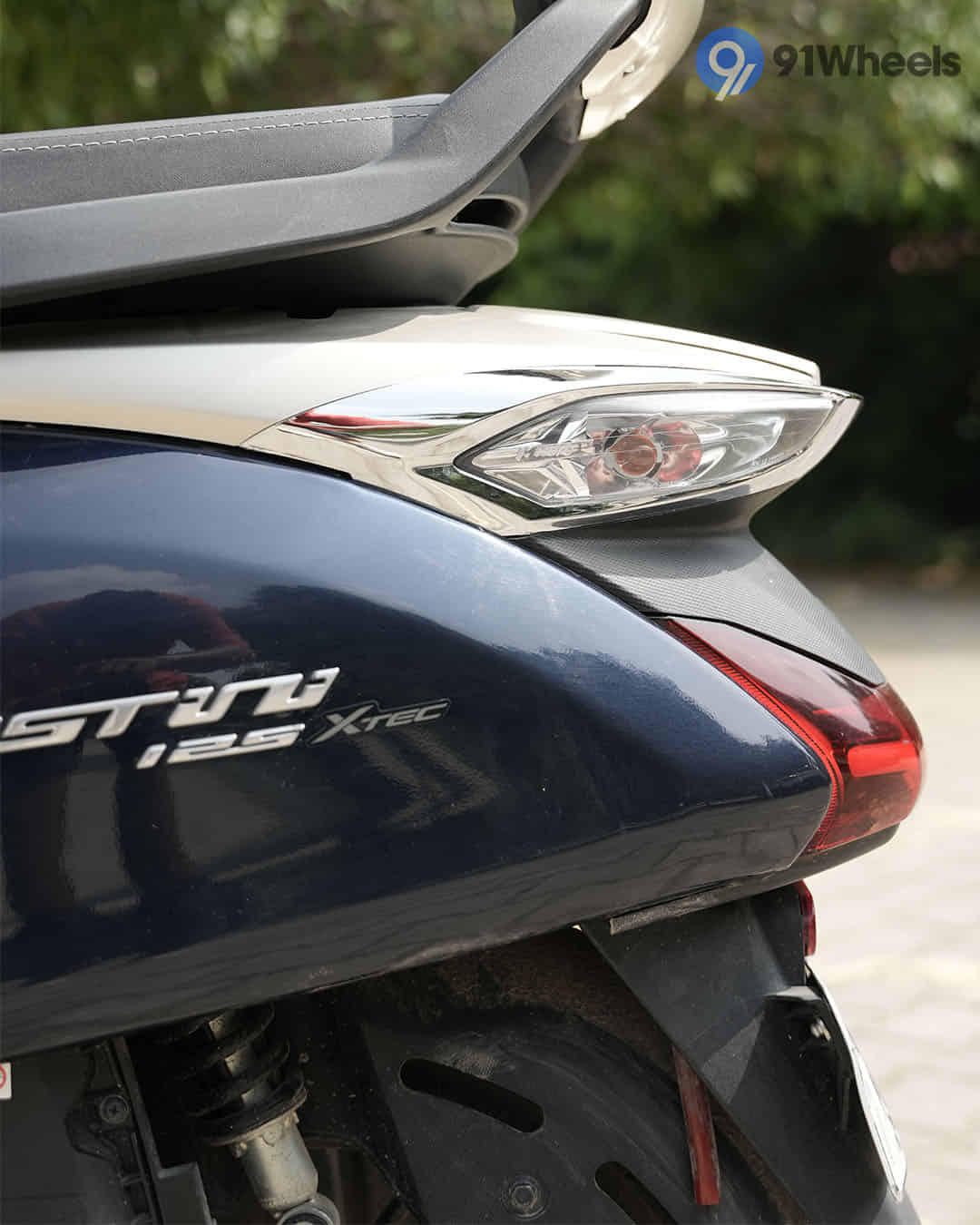 Tail Light Tail Light