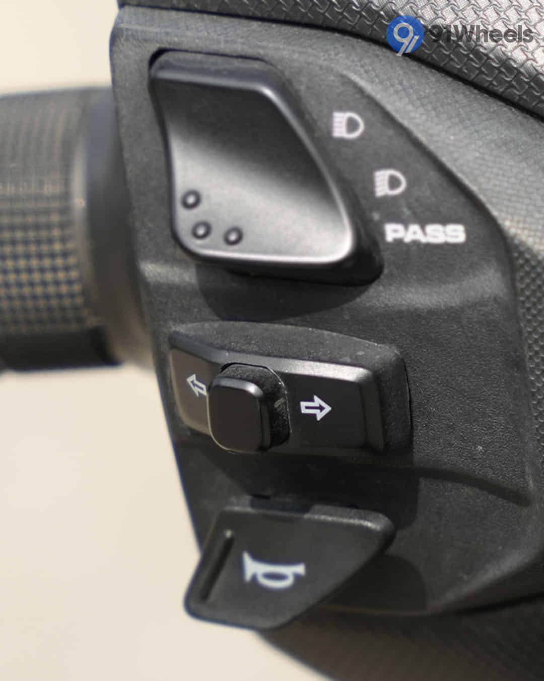 Left Side Multifunction Switchgear Left Side Multifunction Switchgear