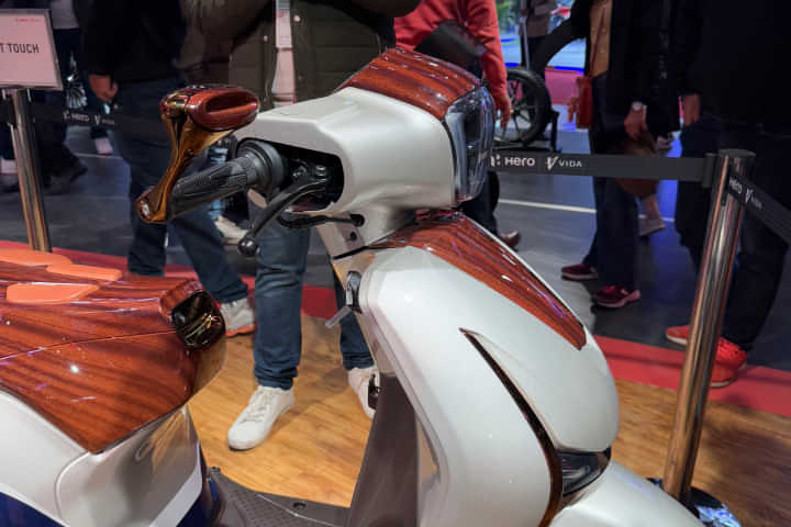 Hero Destini Azure image