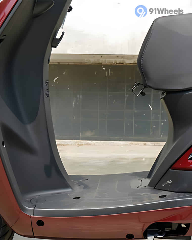 Seat & Storage - 4