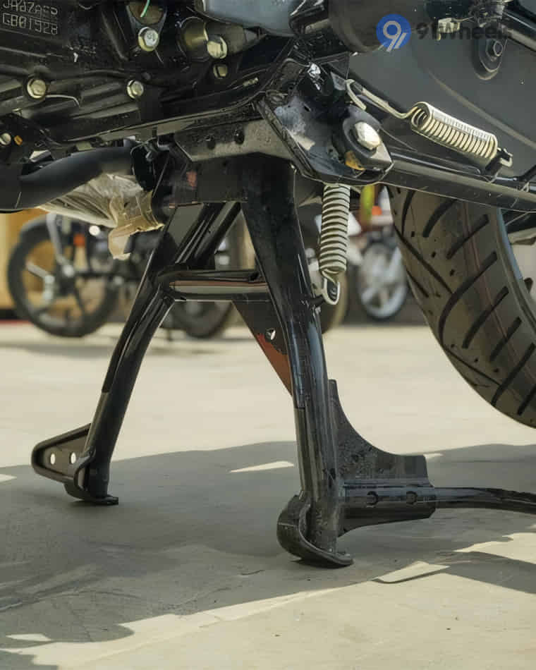 Stands & Utility - 1