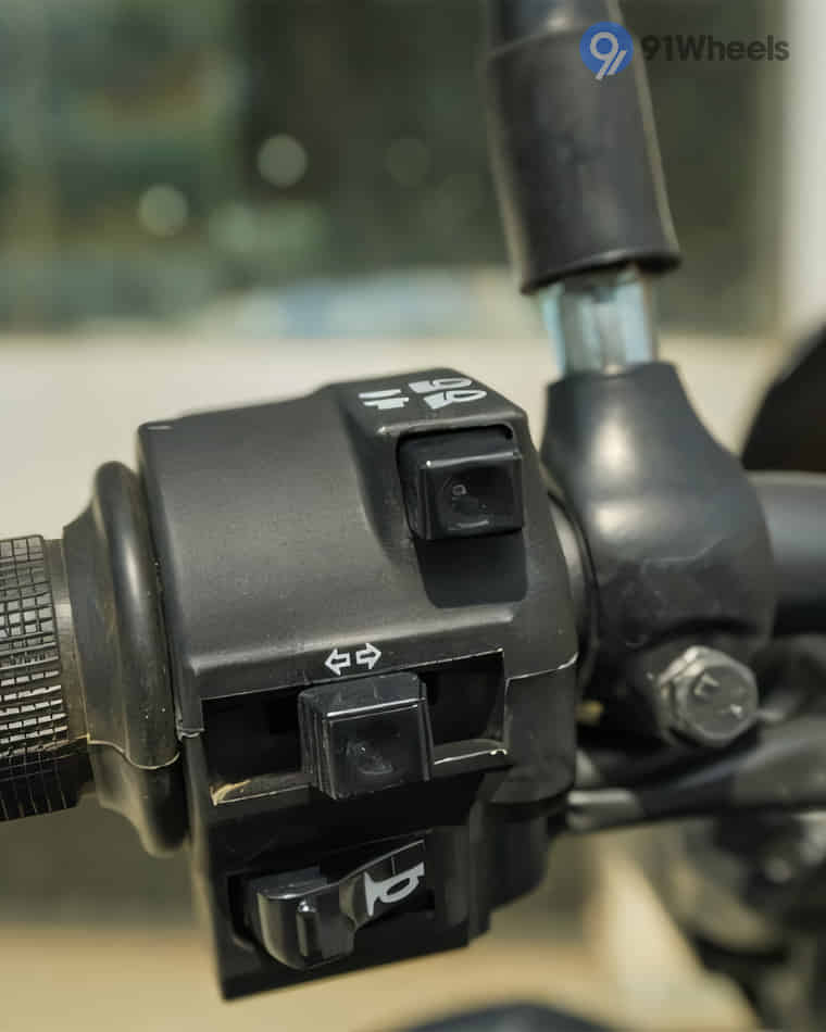 Handlebar & Console Area - 10