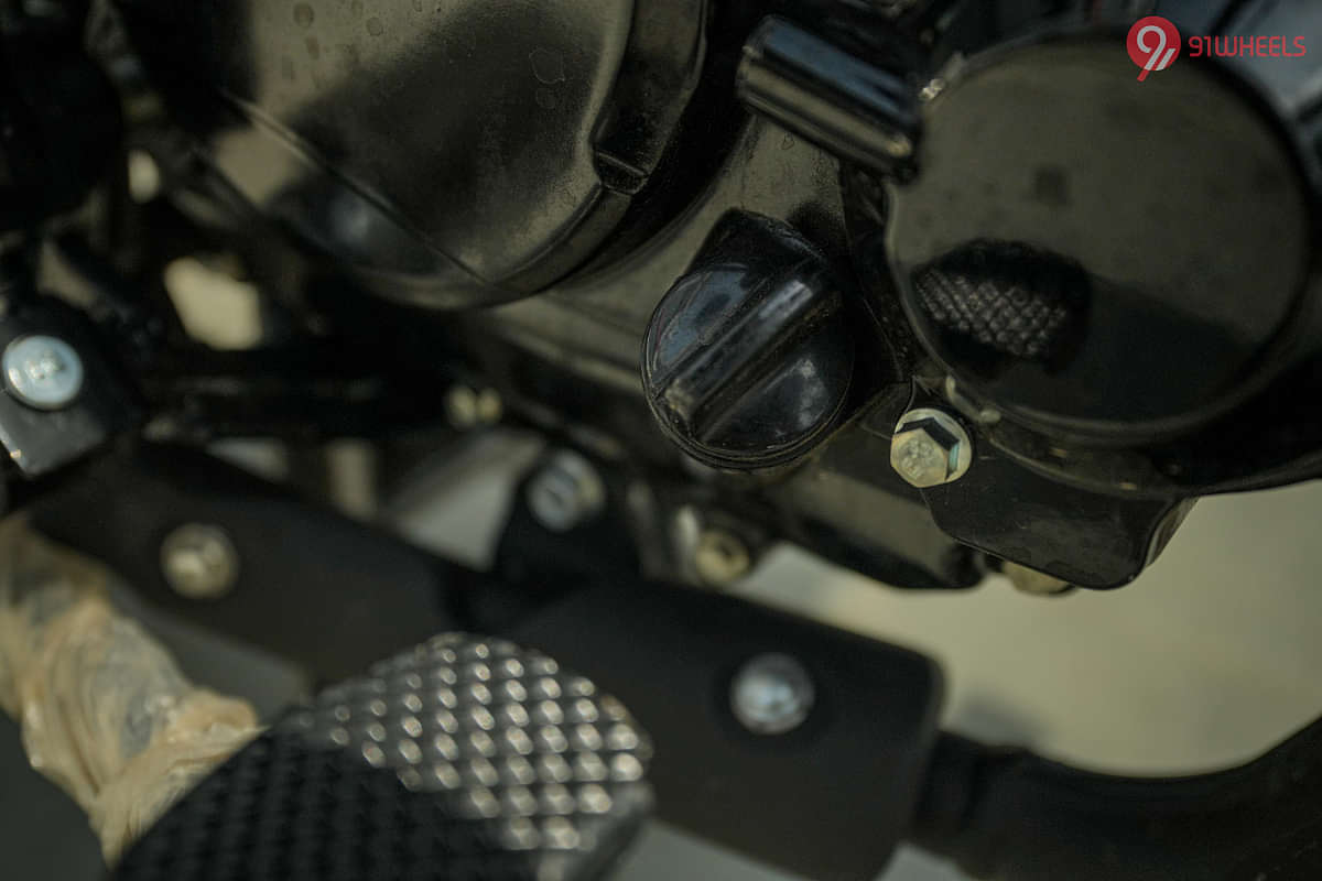 Hero Glamour Xtec Engine Oil Level Indicator