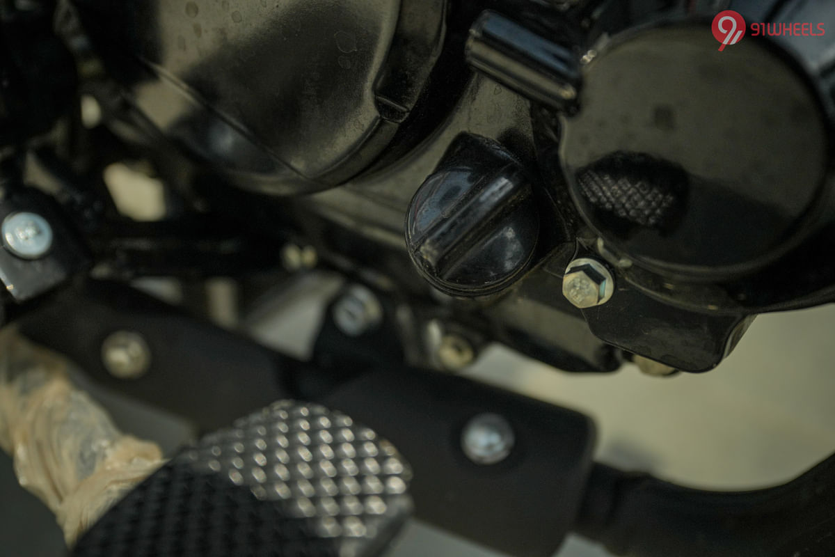 Hero Glamour Xtec Engine Oil Level Indicator