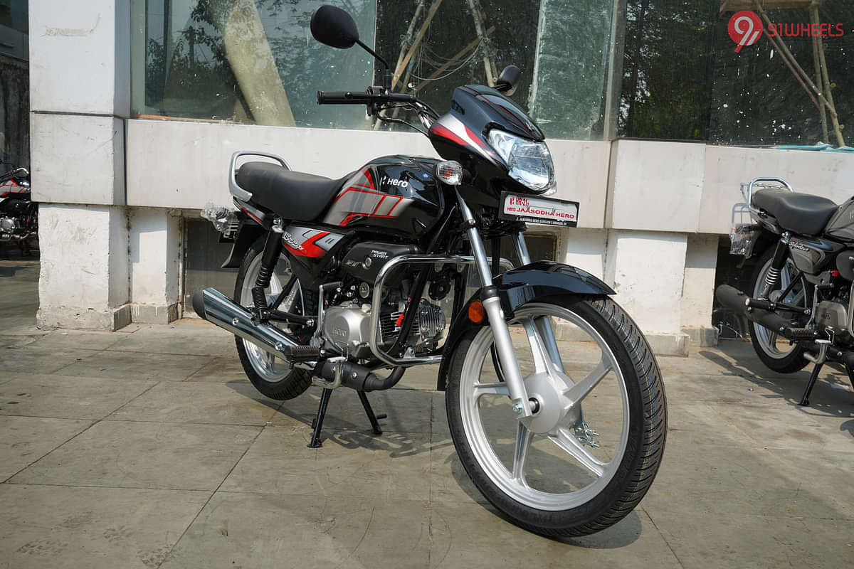 Hero HF Deluxe Right Front Three Quarter