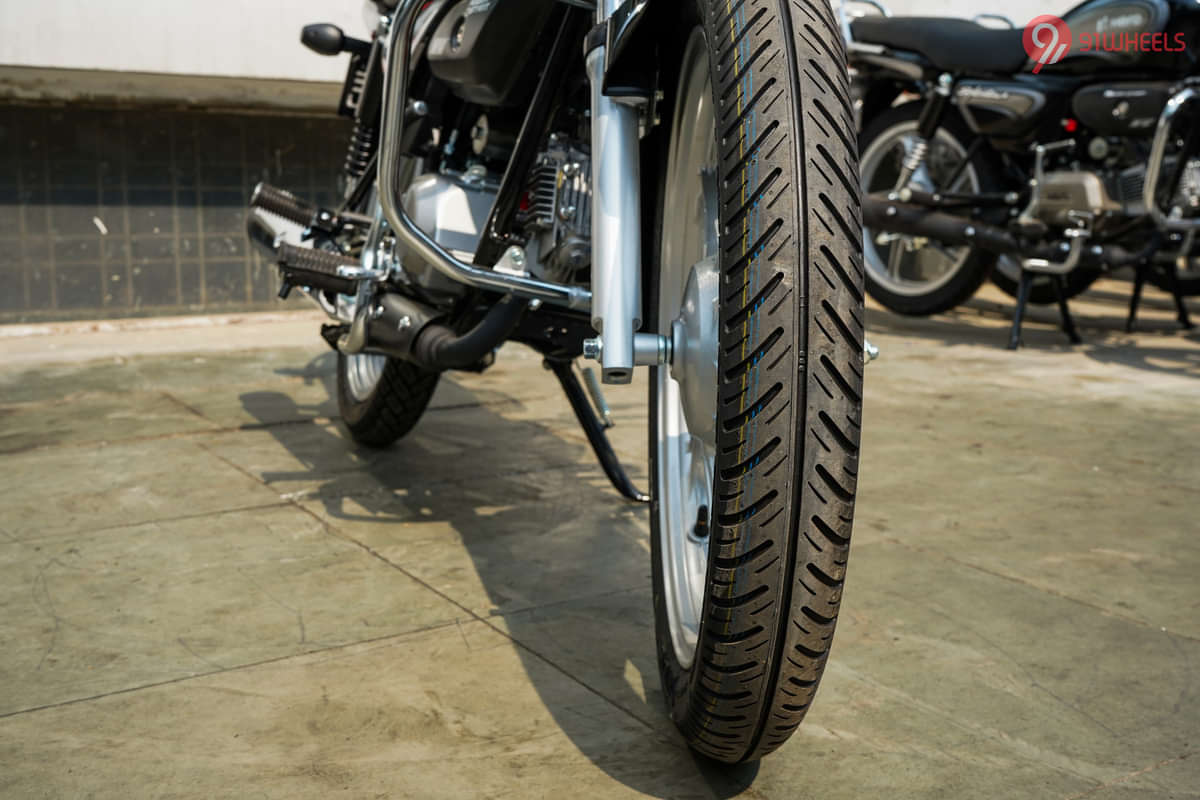 Hero HF Deluxe Front Tyre
