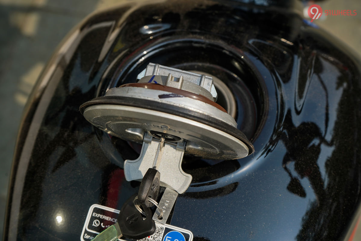 Hero HF Deluxe Open Fuel Lid