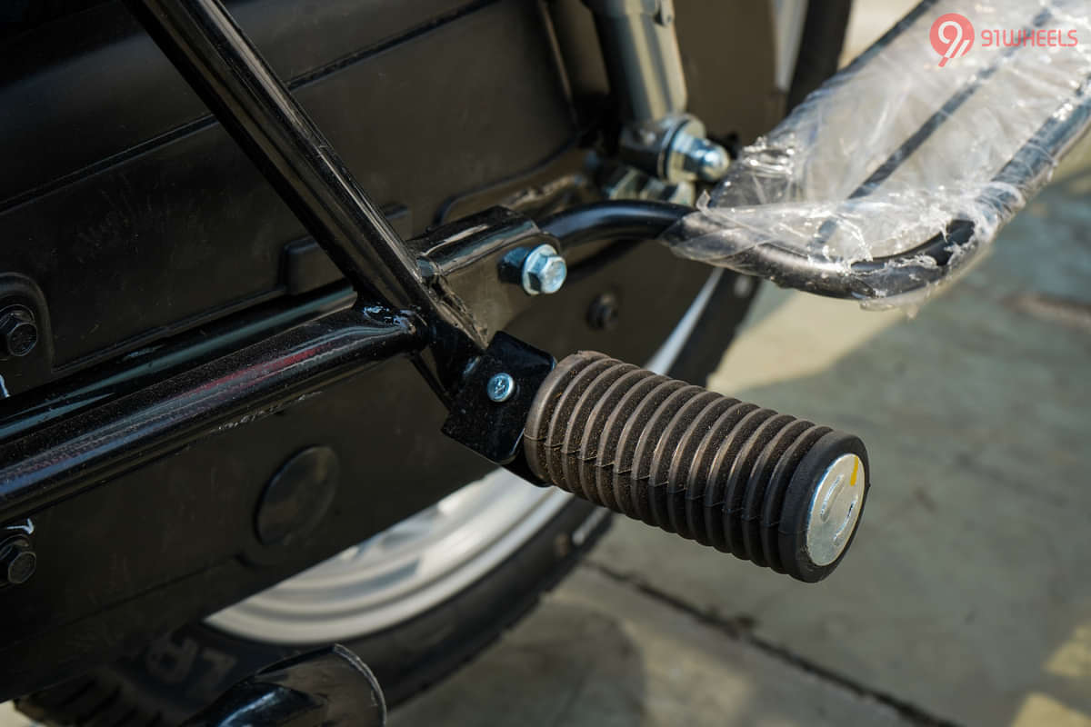 Hero HF Deluxe Pillion Footrest