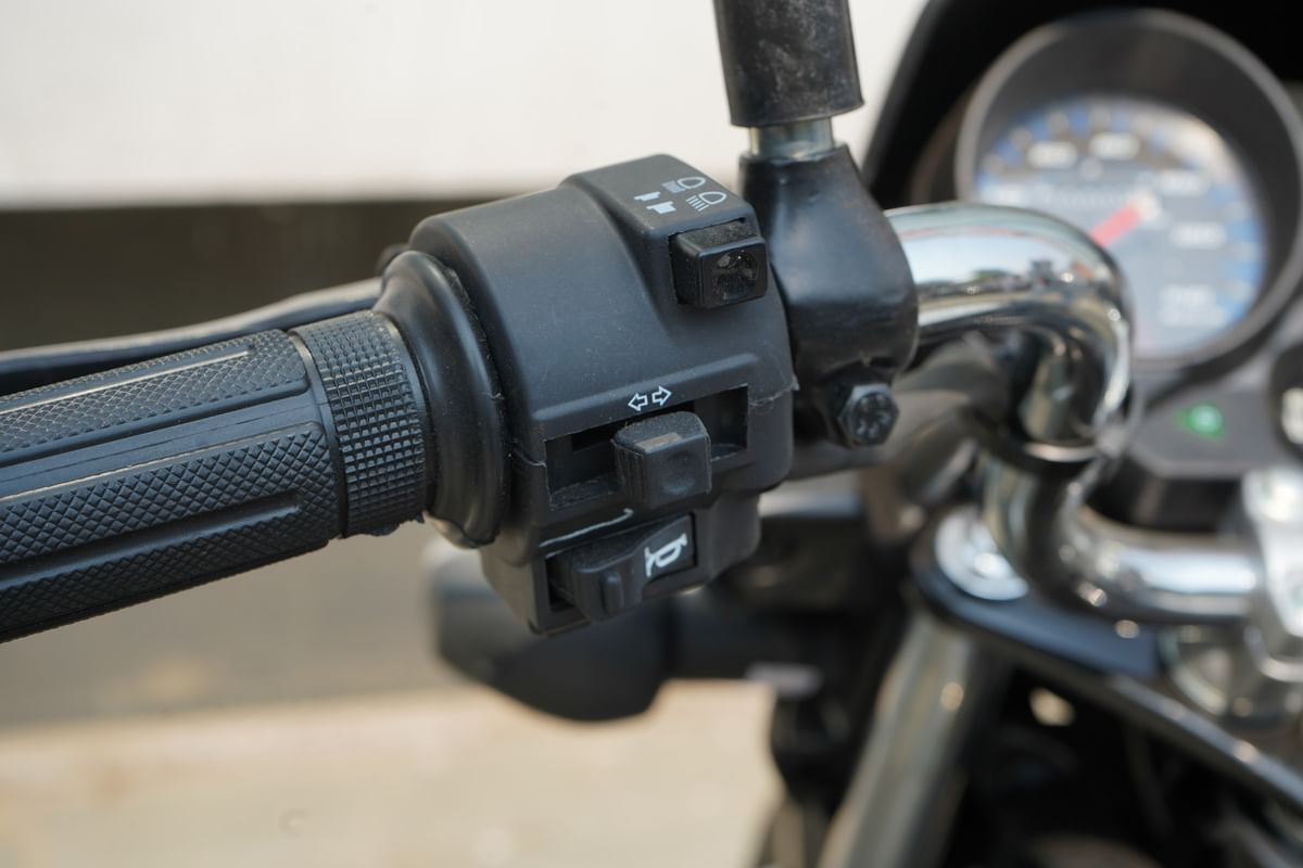 Hero HF Deluxe Turn Indicators Switch