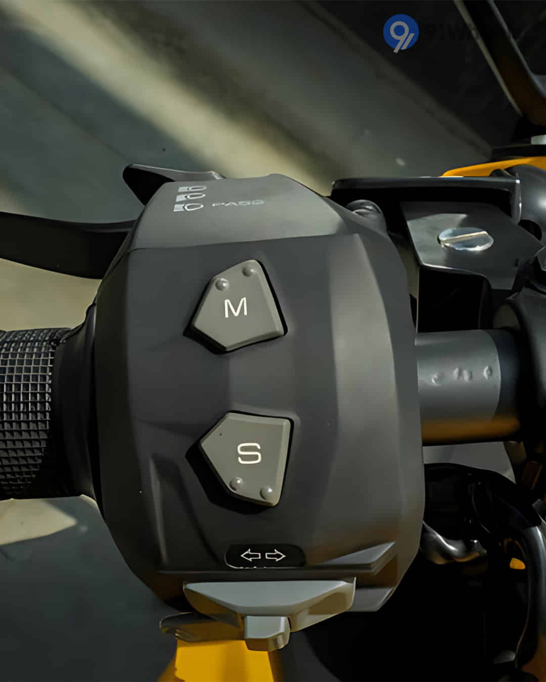 Hero Karizma XMR image