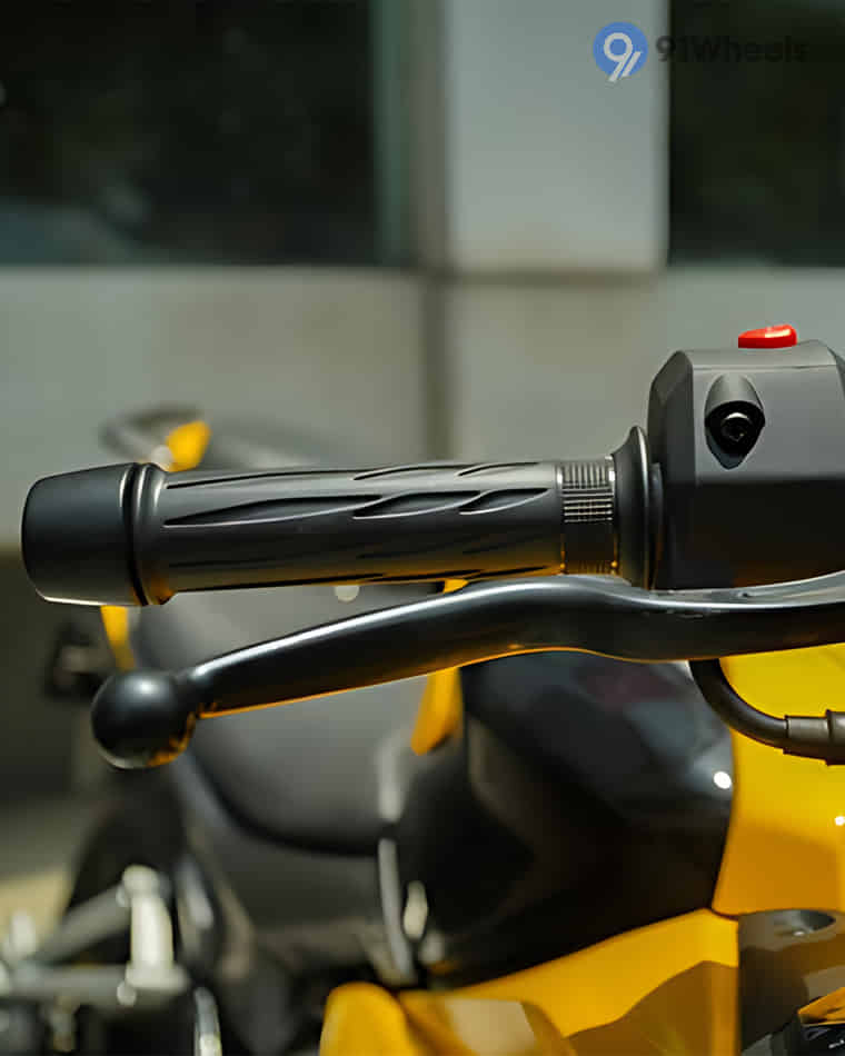 Handlebar & Console Area - 13