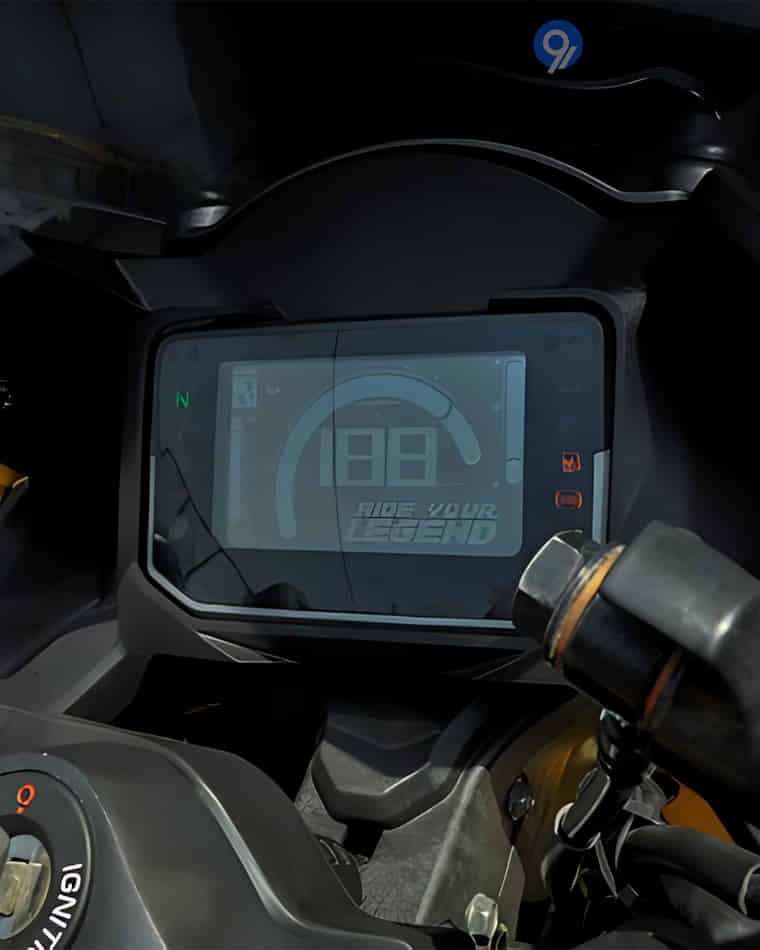Handlebar & Console Area - 1
