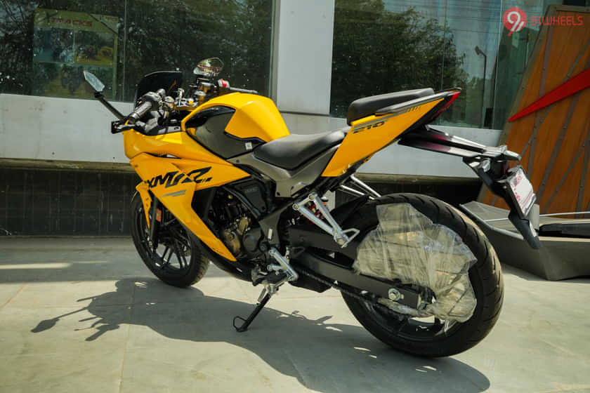 Hero Karizma XMR Left Rear Three Quarter Hero Karizma XMR Left Rear Three Quarter