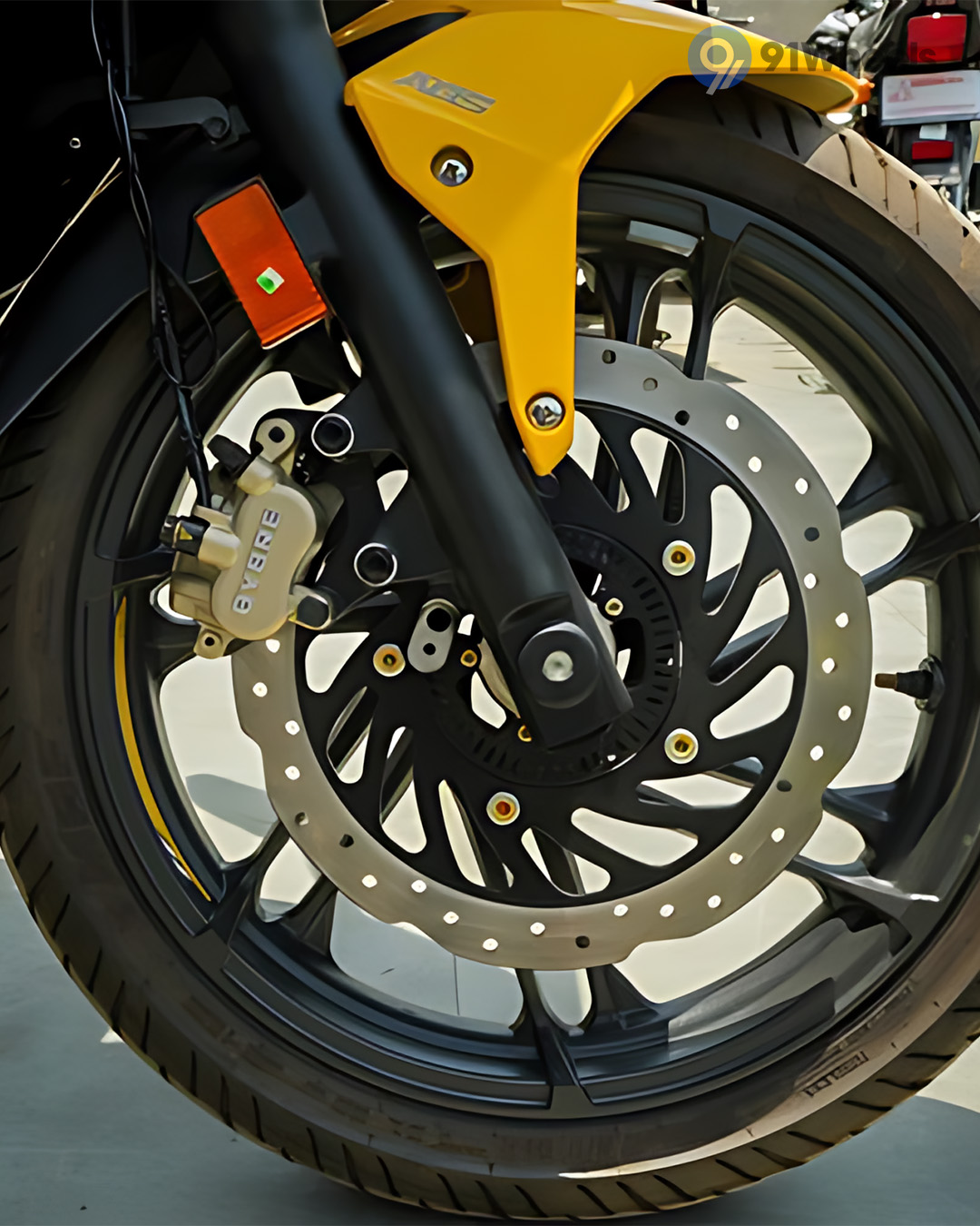 Hero Karizma XMR image