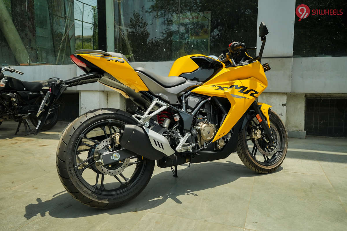 Hero Karizma XMR Right Rear Three Quarter