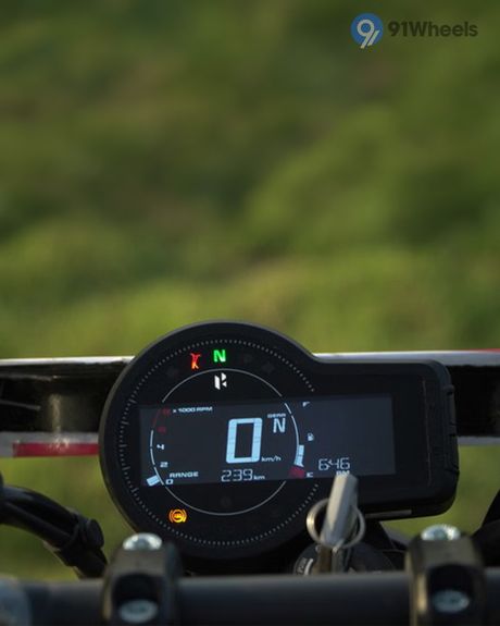 Mavrick 440 TFT / Instrument Cluster