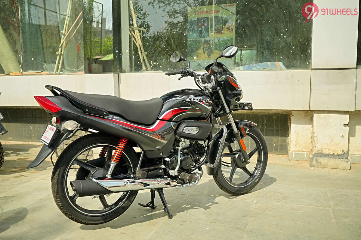 Hero Passion Plus Right Rear Three Quarter