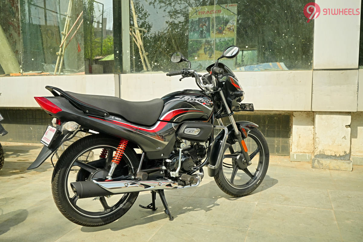 Hero Passion Plus Right Rear Three Quarter