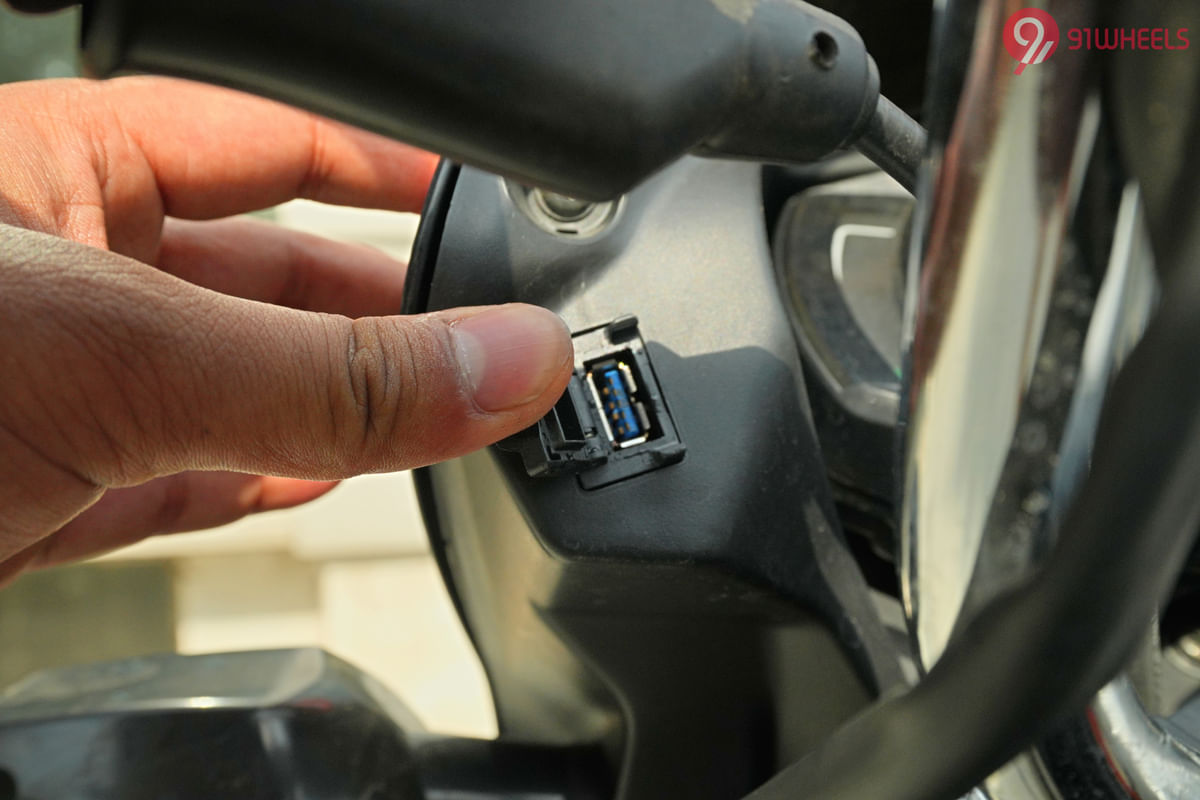 Hero Passion Plus USB Port