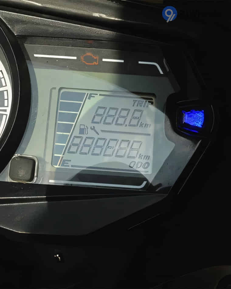 Handlebar & Console Area - 15