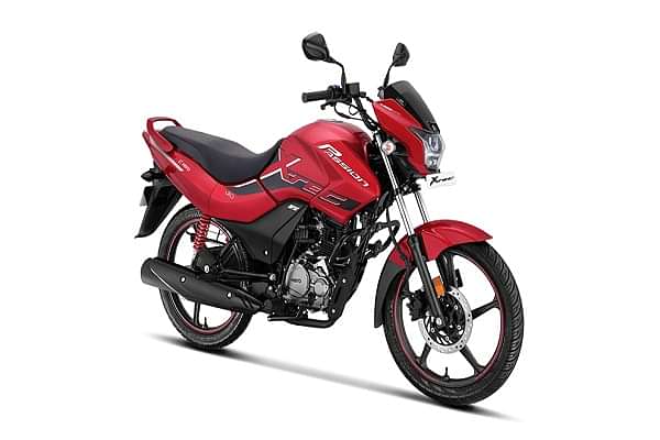 Hero Passion XTec Right Front Three Quarter