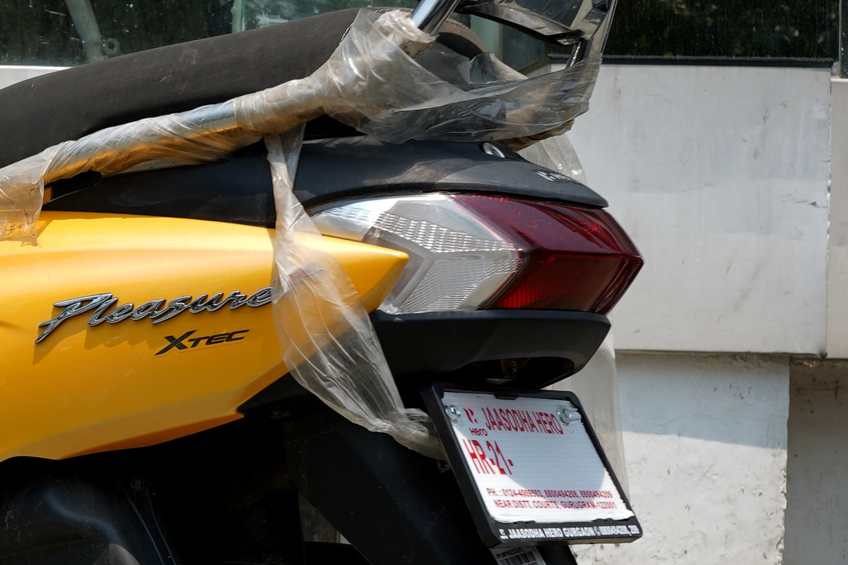 Hero Pleasure Plus Rear Turn Indicators