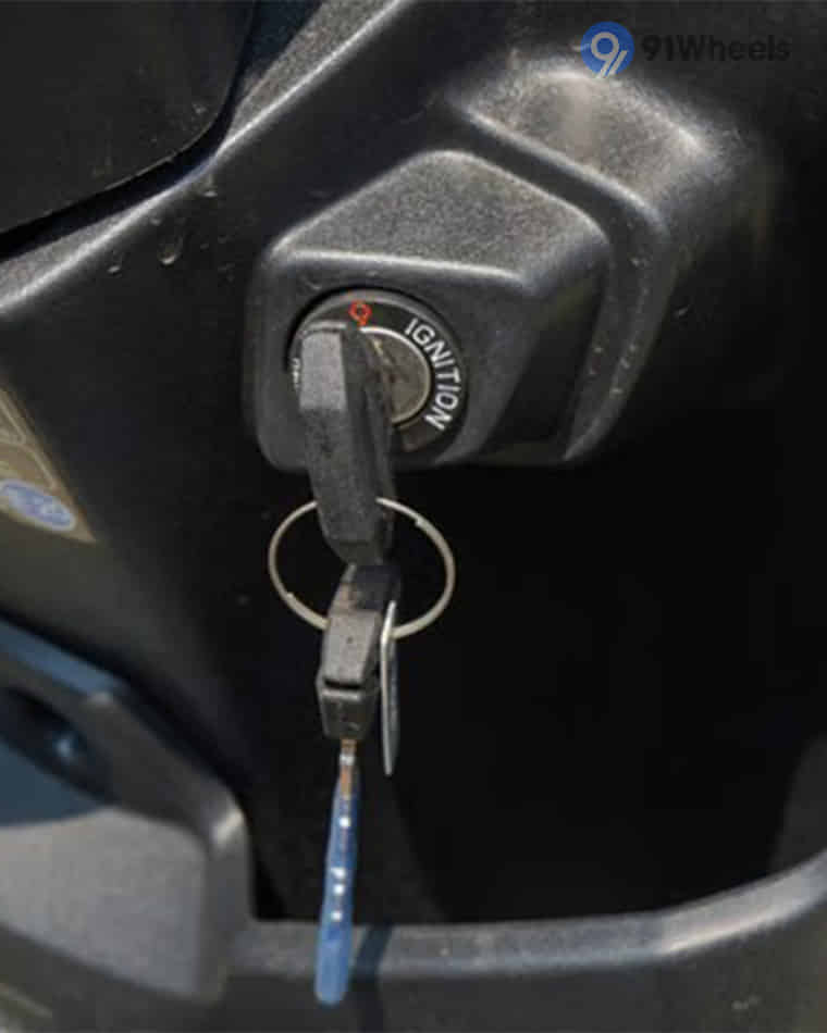 Handlebar & Console Area - 10