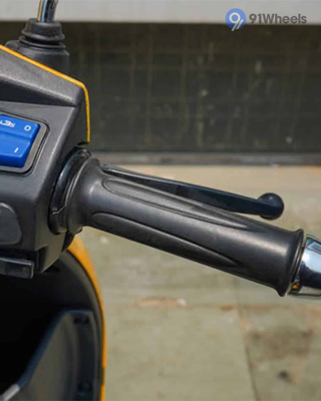 Right Side Throttle Grip