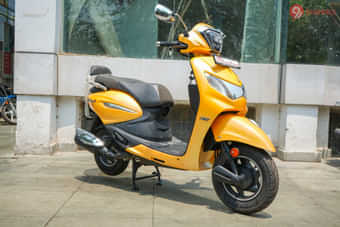 Hero Pleasure Plus Right Front Three Quarter