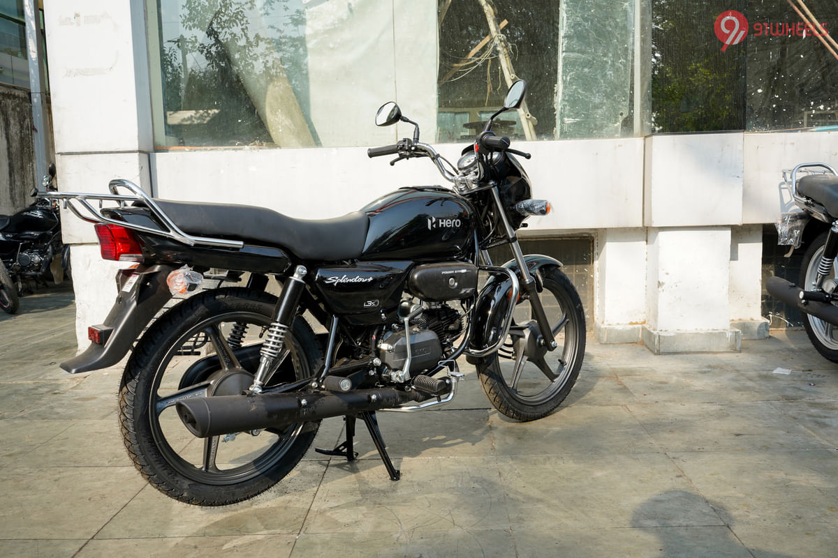 Hero Splendor Plus Right Rear Three Quarter
