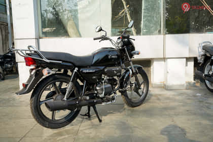Hero Splendor Plus Right Rear Three Quarter Hero Splendor Plus Right Rear Three Quarter