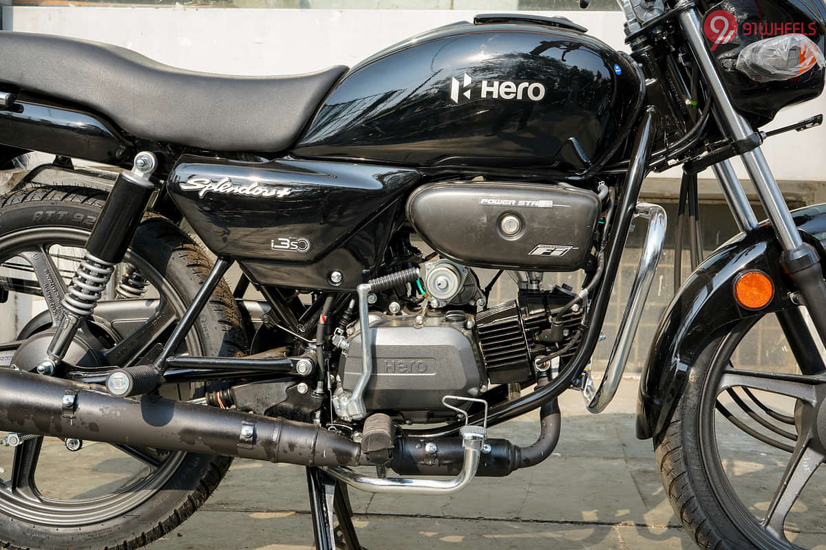 Hero Splendor Plus Engine From Right