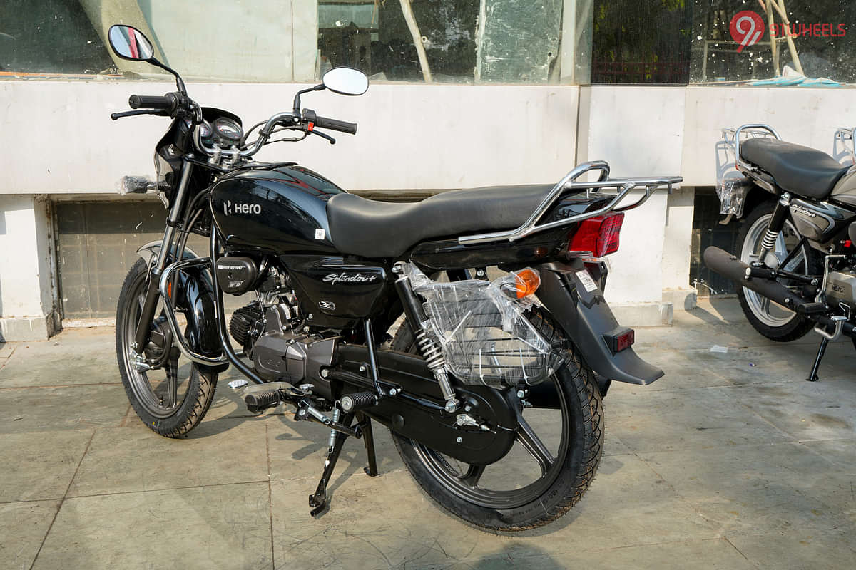 Hero Splendor Plus Left Rear Three Quarter