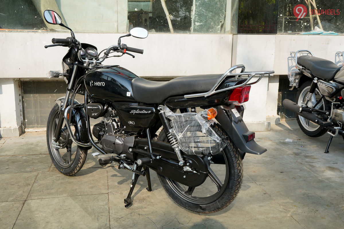 Hero Splendor Plus Left Rear Three Quarter