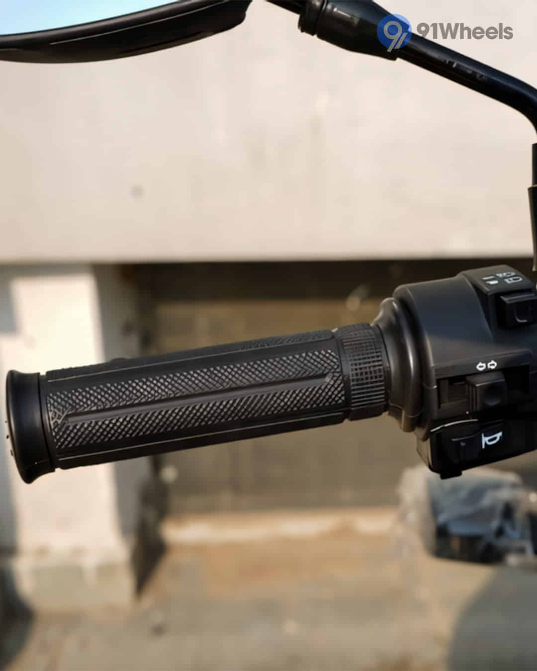 Left Side Handelbar Grip