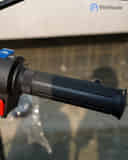 Right Side Handelbar Throttle Grip