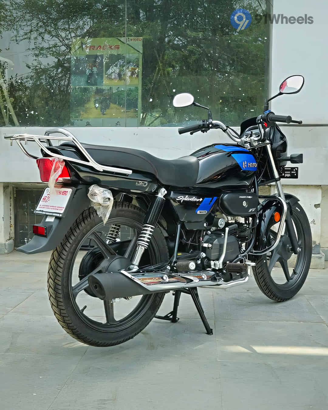 Right Rear Three Quarter