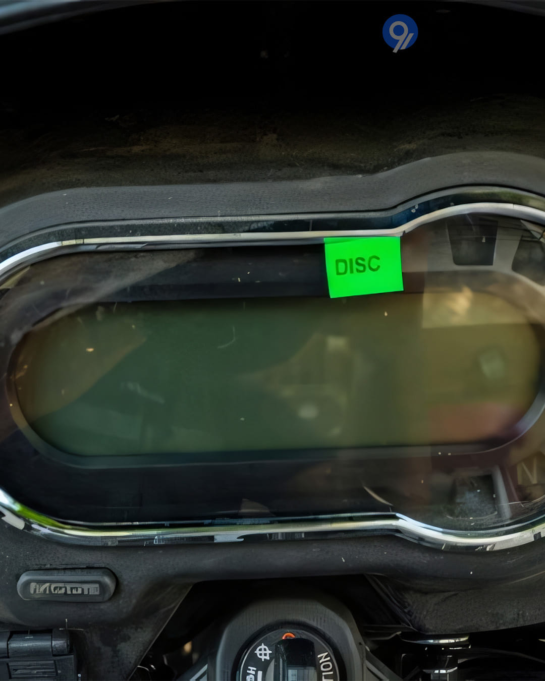 Handlebar & Console Area - 8