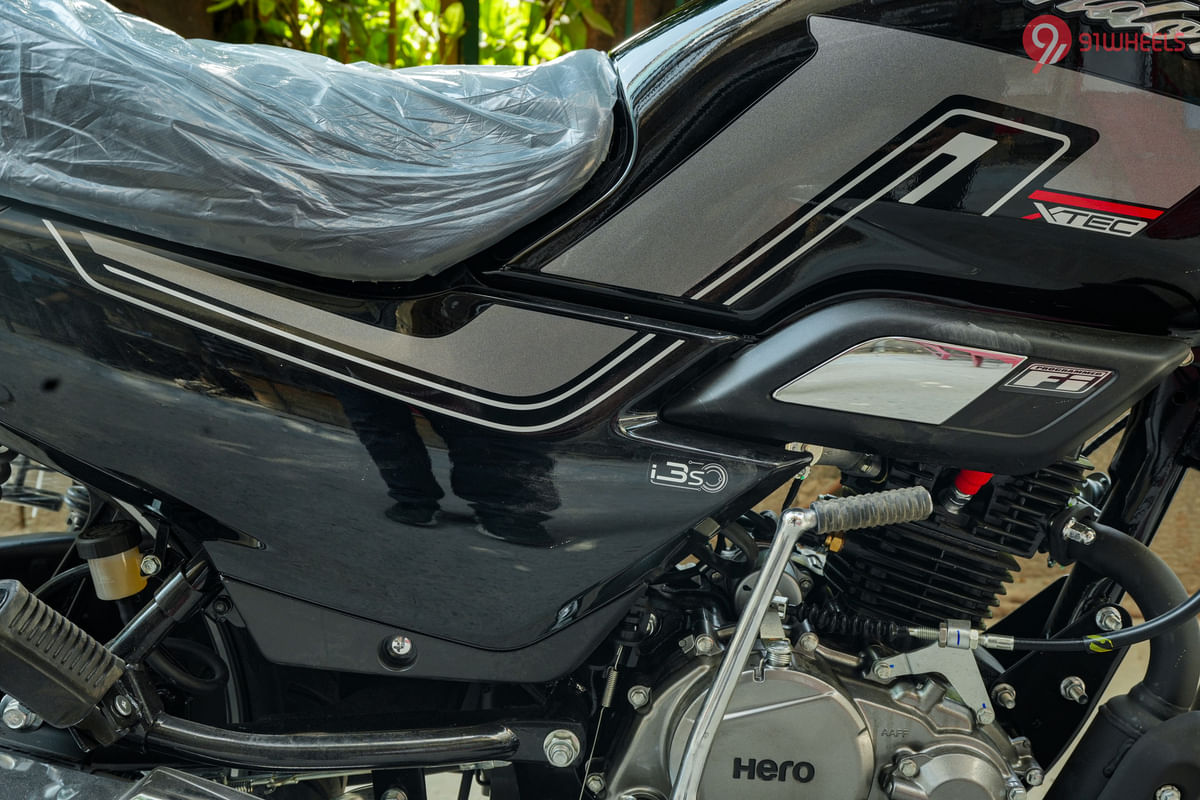 Hero Super Splendor Xtec Tool Kit Compartment